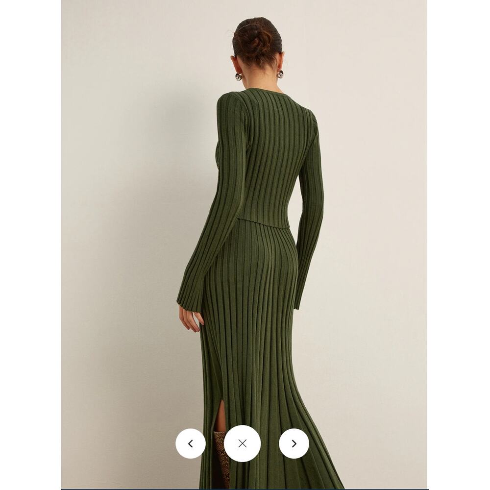 Commense Lettuce Trim Pleated Sweater Skirt And Sweater set Sz M - Picture 6 of 6